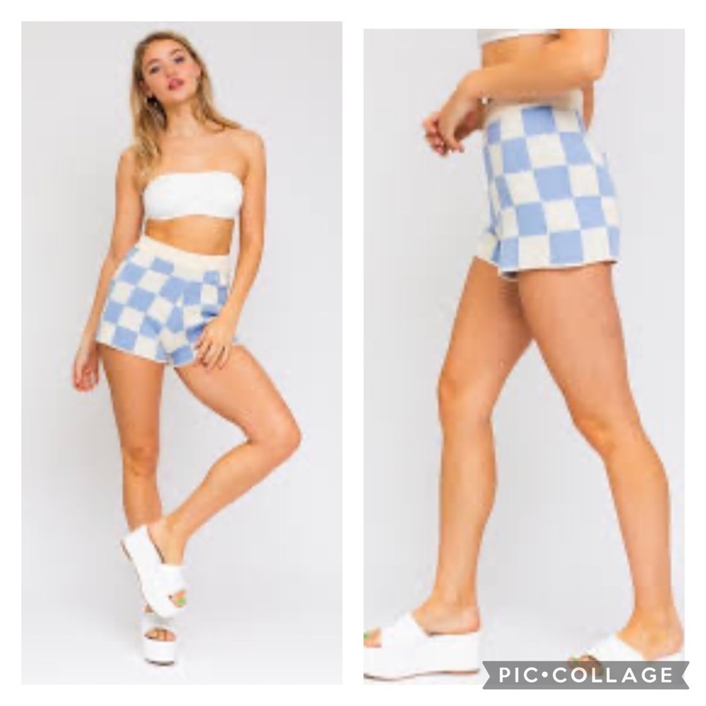 Le Lis Collection Jessie Powder Blue Ceckered Knit Shorts Size Large